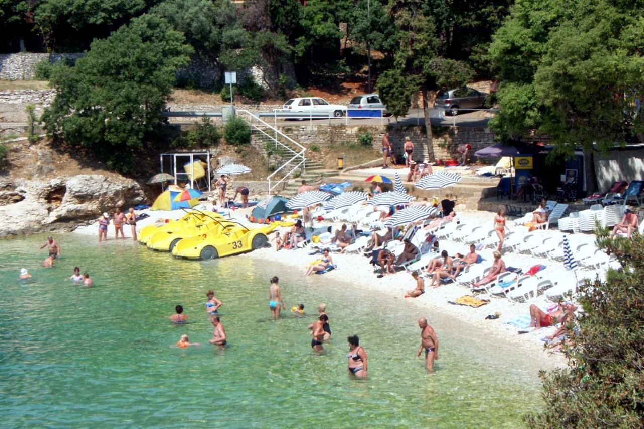Apartments With A Parking Space Rabac, Labin - 6464 Extérieur photo