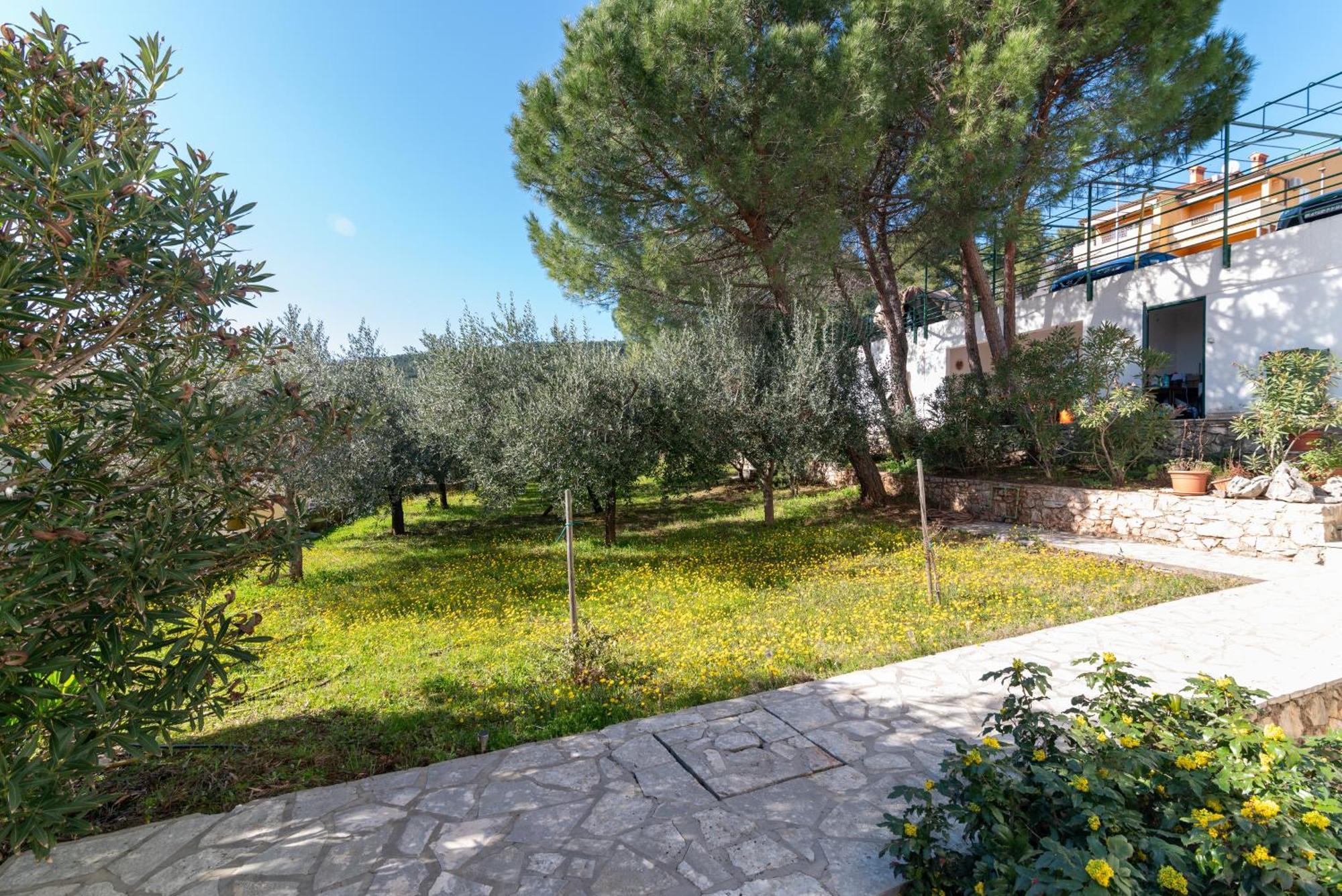 Apartments With A Parking Space Rabac, Labin - 6464 Extérieur photo